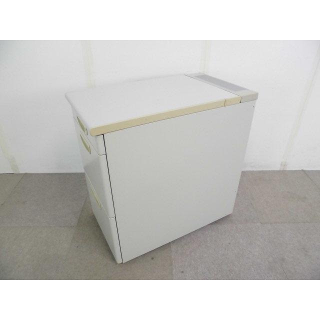 ライオン / ニューグレー 3段脇机 幅：400 奥行：700 高さ：700 