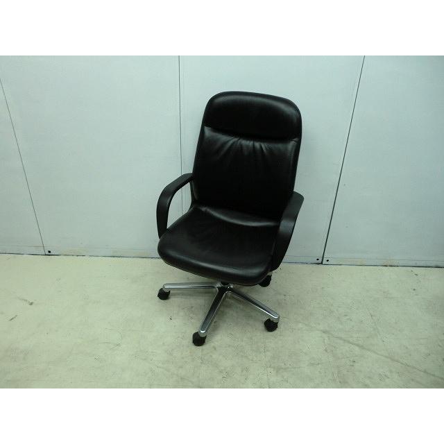 70416役員用チェア オカムラ ブラック　幅：640　奥行：710　高さ：1050　カラー：ブラック