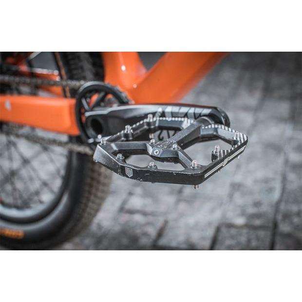 Crank Brothers ペダル Stamp 7 スタンプ 7 Danny Macaskill Edition送料無料 沖縄 離島は追加送料かかります 1628 アリスサイクル Yahoo 店 通販 Yahoo ショッピング