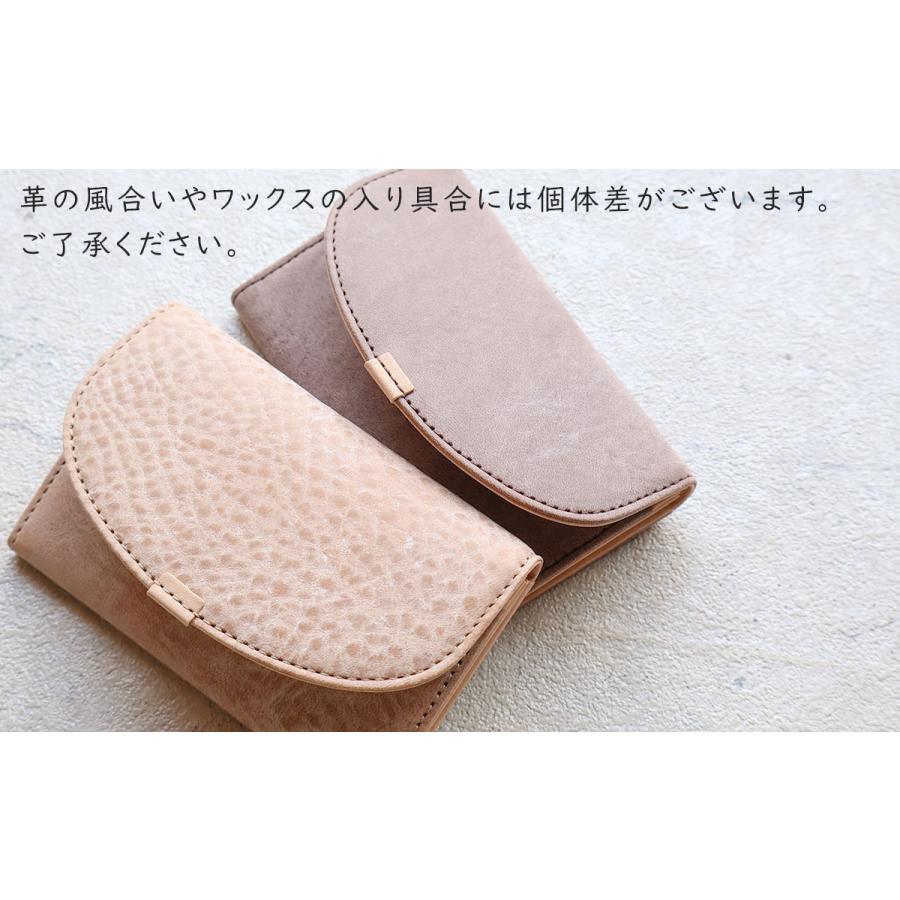 Dakota 財布 Dakota（ダコタ） ラウンドファスナー長財布 経年変化 ロウ ホワイト