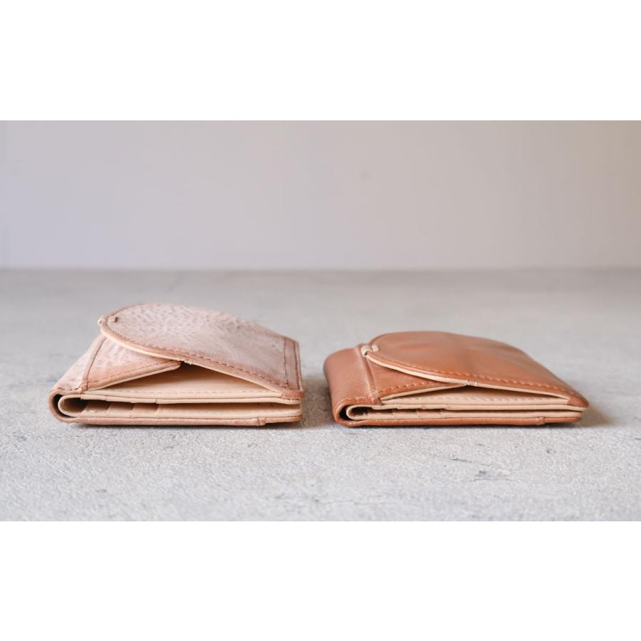 お値下げ☆ダコタ Dakota ルクス ラウンドファスナー長財布 Dakota（ダコタ） ラウンドファスナー長財布 経年変化 ロウ ホワイト