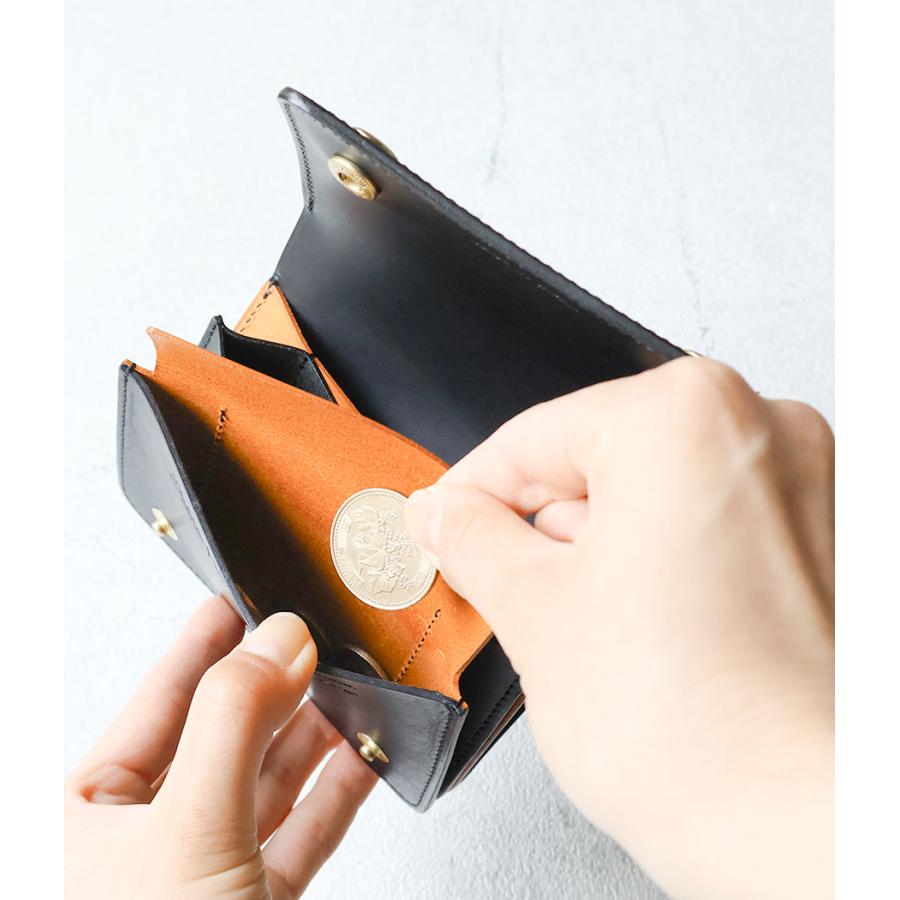 今週値下げ・新品未使用❣️Dakota財布 Dakota（ダコタ） 二つ折り財布 経年変化 トラッカーウォレット ホック