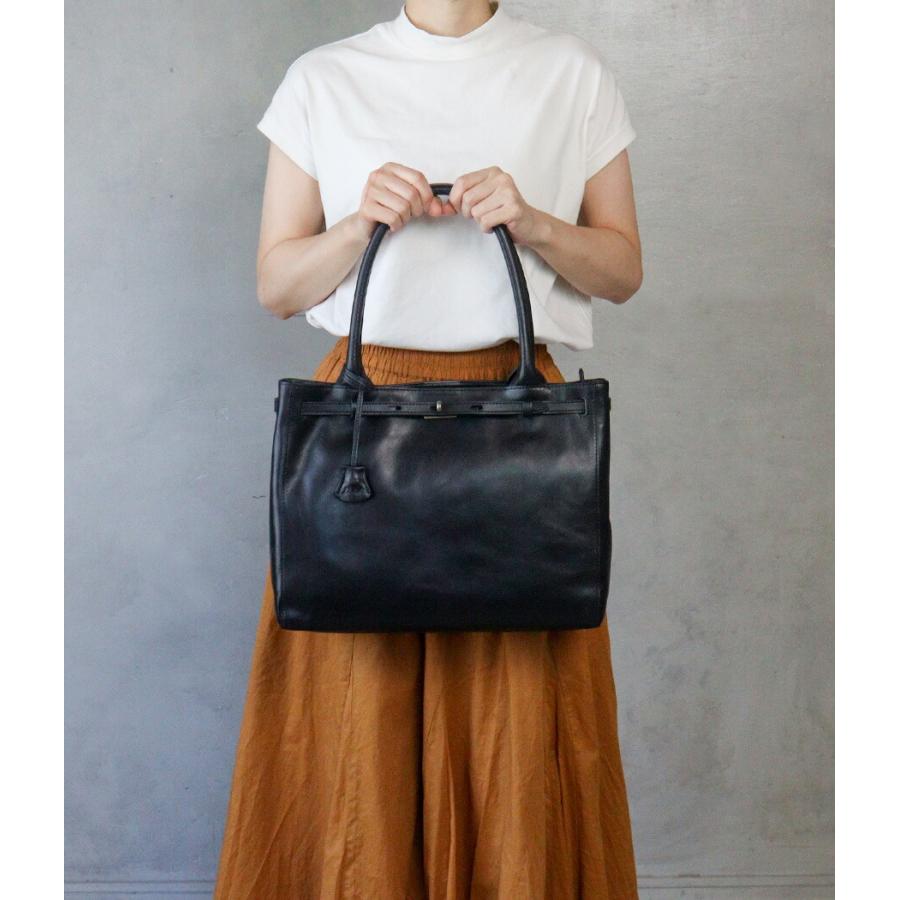 ✨極美品✨ Dakotaダコタ ピット トートバッグ A4肩掛けショルダー Ｌ ✨極美品✨ Dakotaダコタ ピット トートバッグ A4肩掛けショルダー L