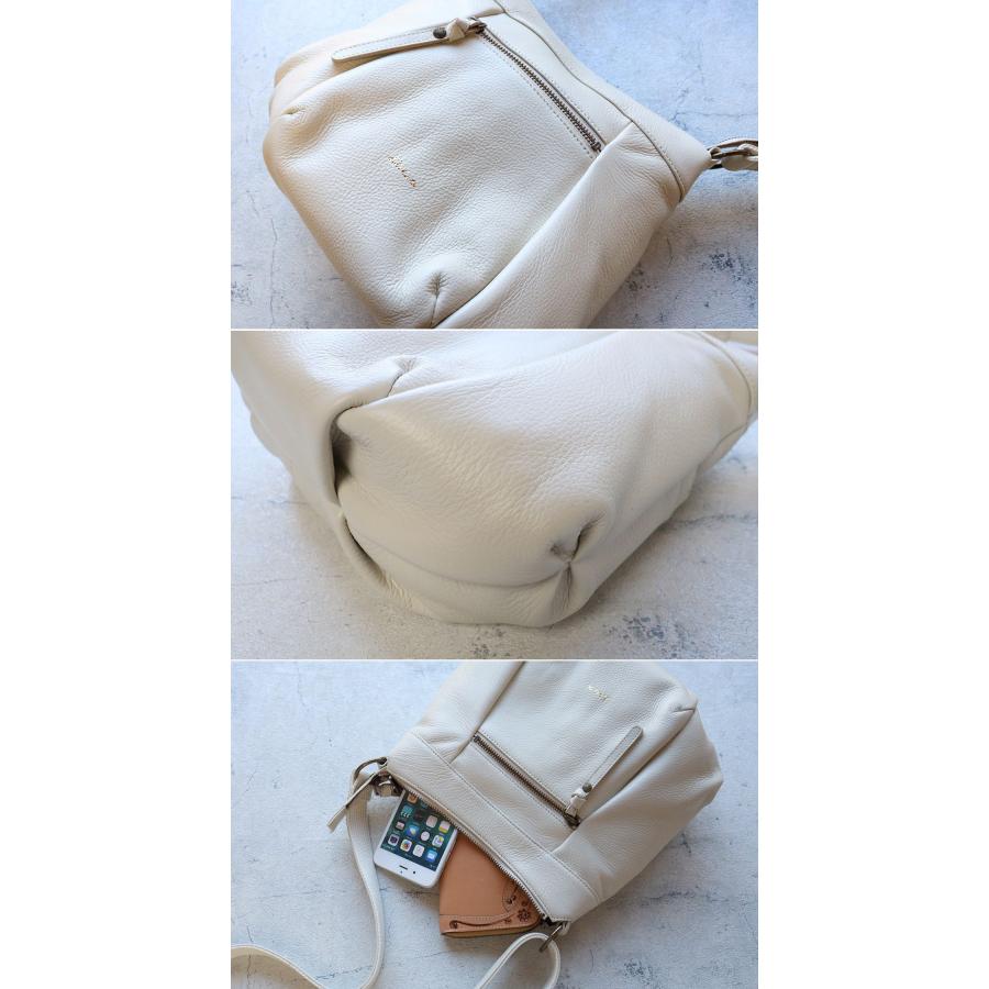 ふたば様 Dakota レザー ショルダーバッググレージュ 〔美品〕〔ルーチェ〕 Dakota（ダコタ） バッグ ショルダーバッグ ルーチェ2 牛革 本革