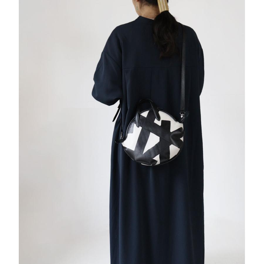 2WAYショルダーバッグ  モード ハンドペイント モノトーン ESTINE(エスティーヌ)エスキース 日本製 1074990の画像
