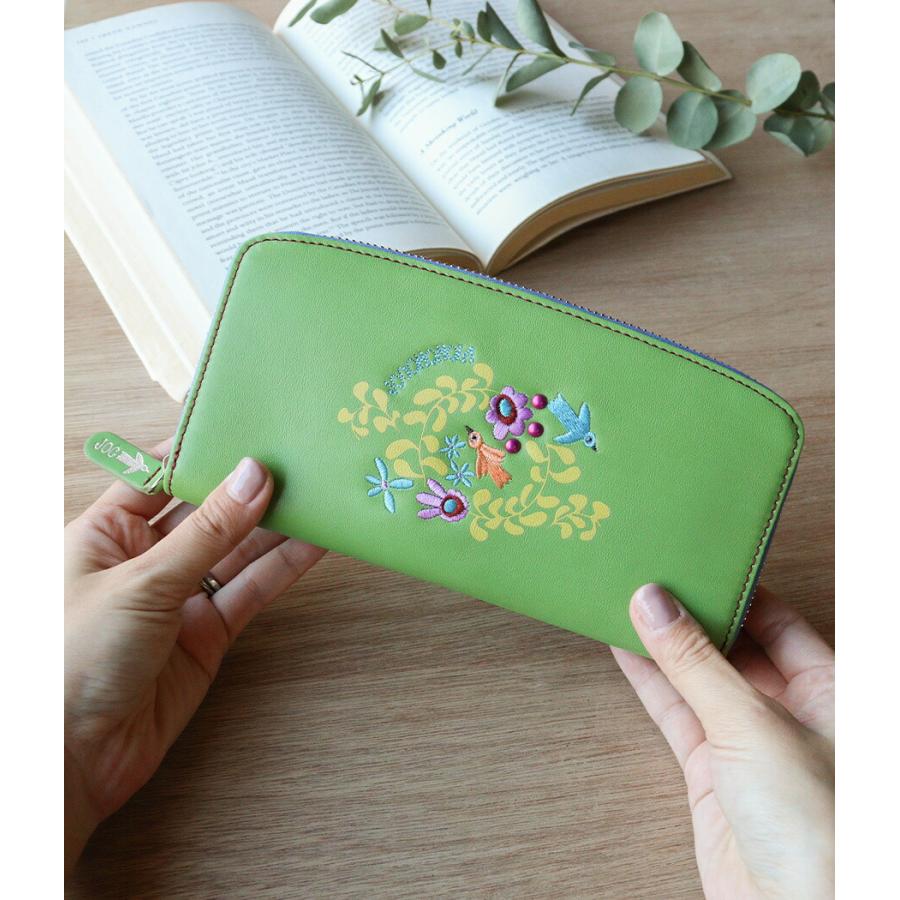 Sybilla ラウンドファスナー長財布 刺繍 花 jocomomola Sybilla ラウンドファスナー長財布 刺繍 花 jocomomola