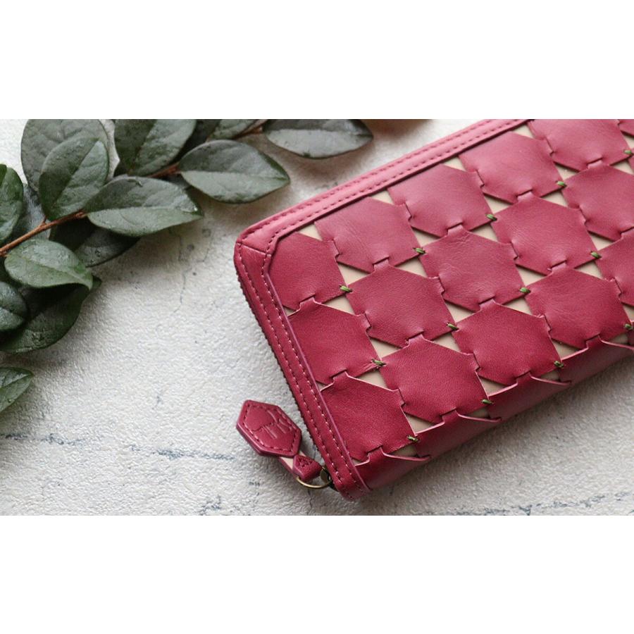 【新品・未使用品】Sybillaシビララウンドファスナー長財布　ムーチョシリーズ Sybilla シビラ 財布 sybilla 長財布 ラウンドファスナー型