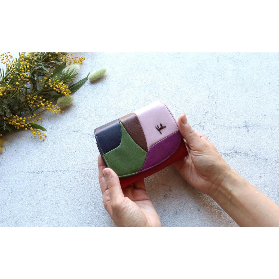 Sybilla（シビラ） 二つ折り財布 パッチワーク マルチカラー アート