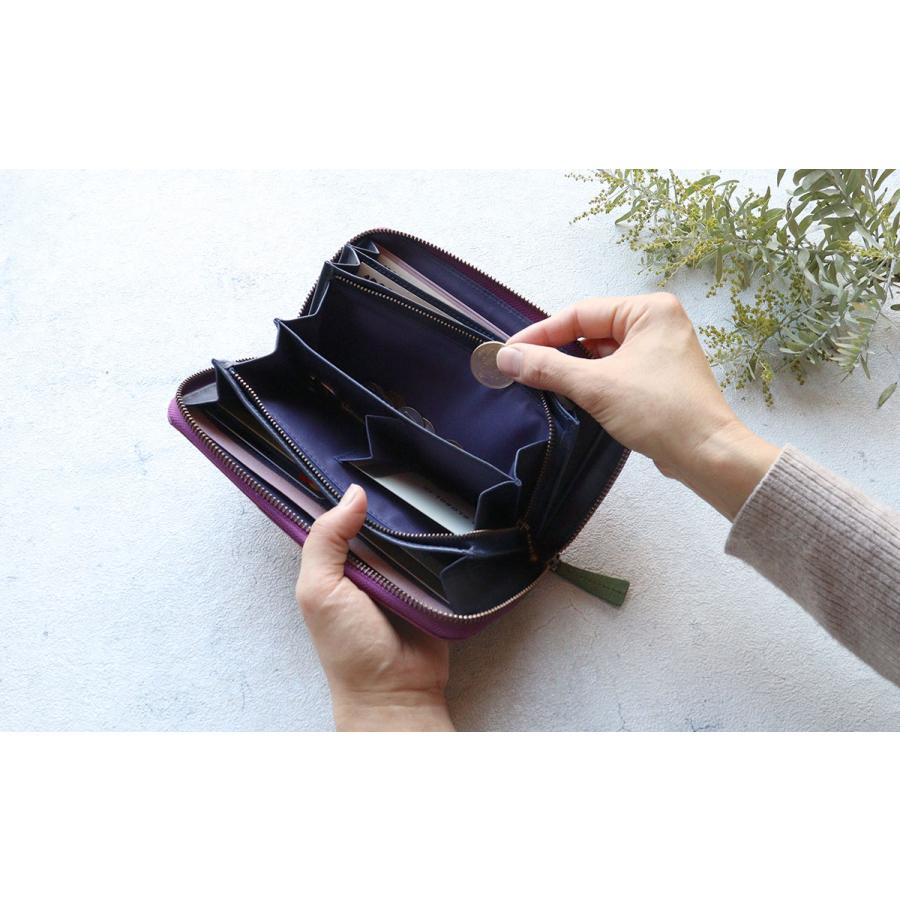 Sybilla（シビラ） 長財布 ラウンドファスナー パッチワーク マルチ