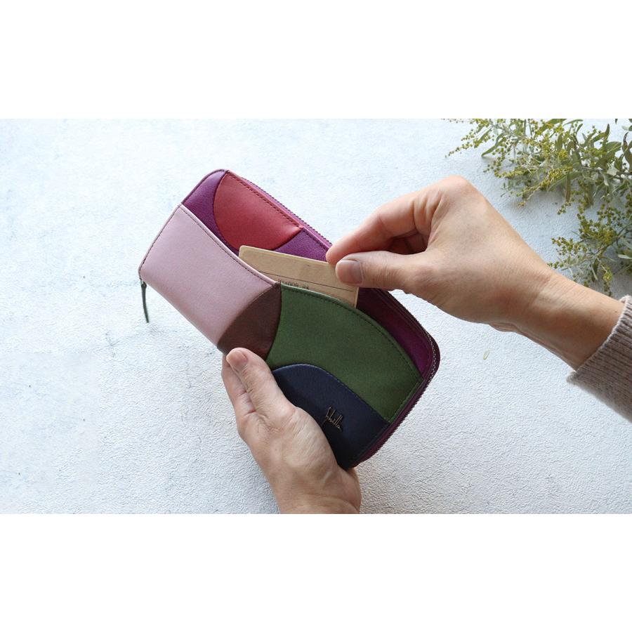 Sybilla（シビラ） 長財布 ラウンドファスナー パッチワーク マルチ