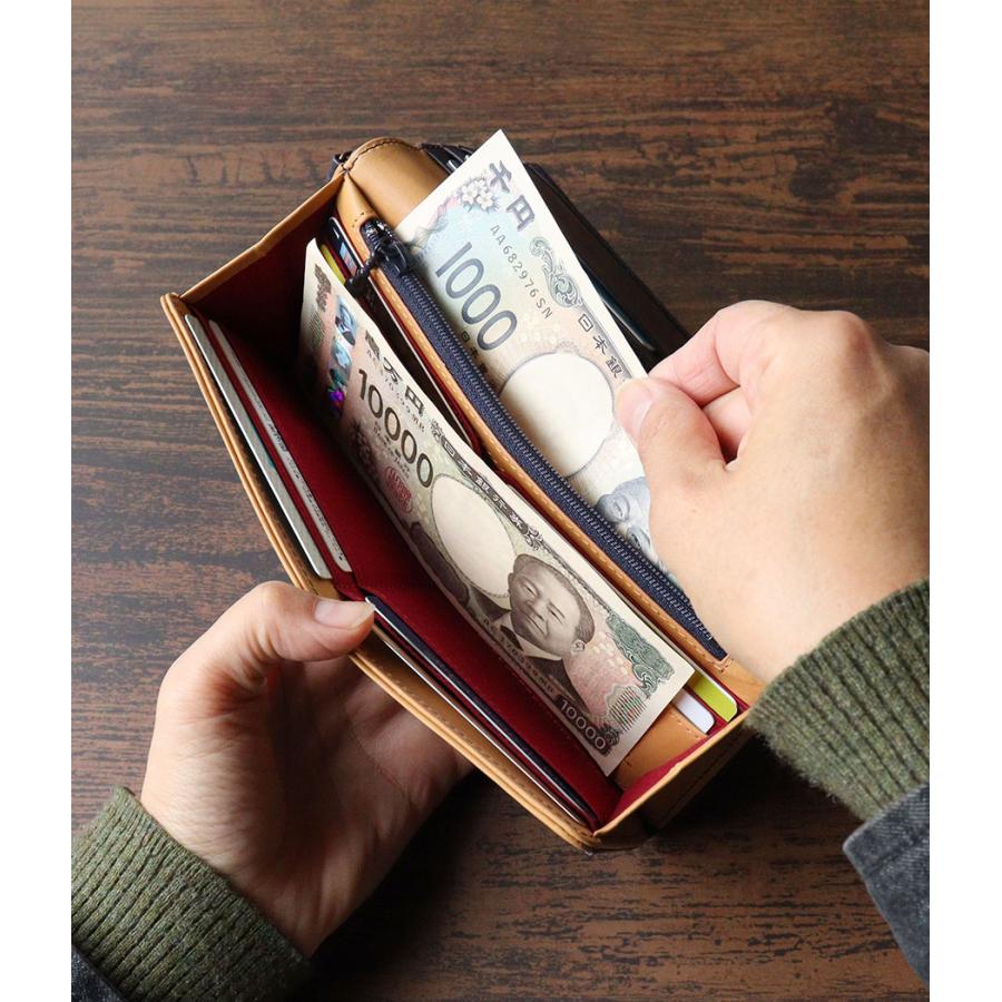 Sybilla（シビラ） 長財布 かぶせ 幾何学 花 レザーチャーム フリンジ