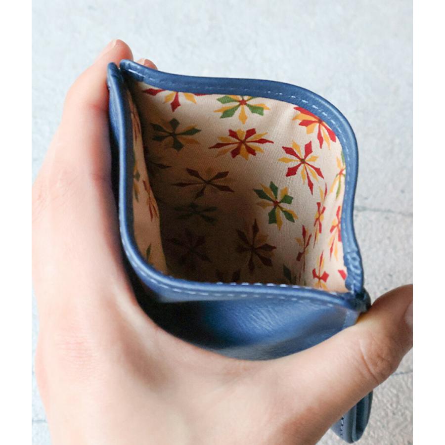 Sybilla（シビラ） ミニ財布 ボックス型小銭入れ 刺繍 パンチング 花