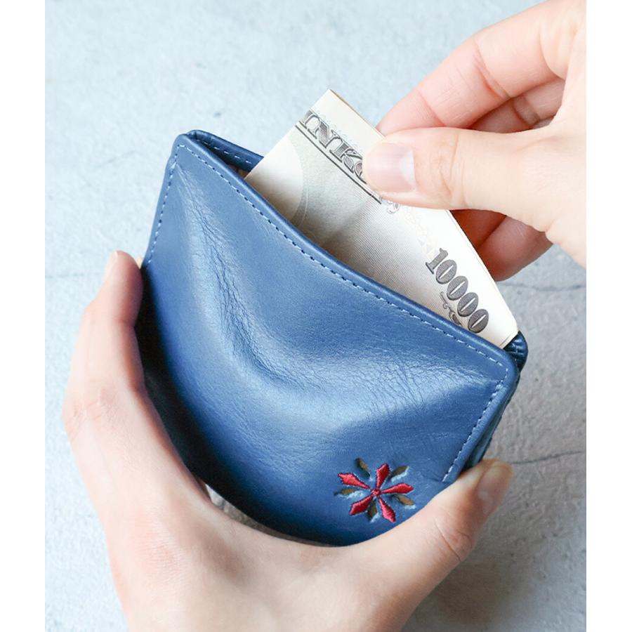 Sybilla（シビラ） ミニ財布 ボックス型小銭入れ 刺繍 パンチング 花