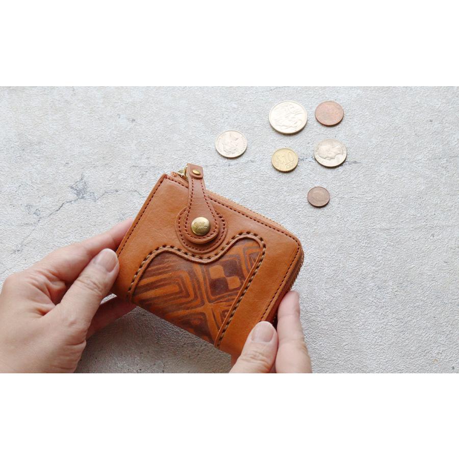 robita（ロビタ） 財布 二つ折り BATIK バティック染め ろうけつ染め