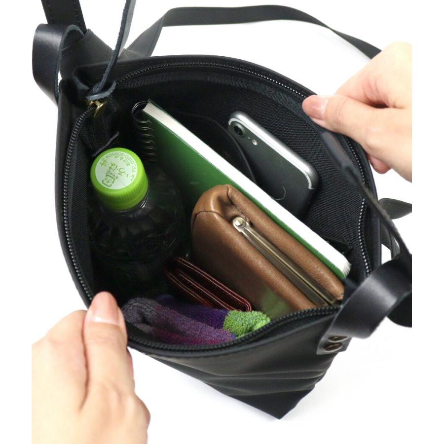 CLEDRAN（クレドラン） ミニショルダーバッグ 縦型 防水 撥水 軽量