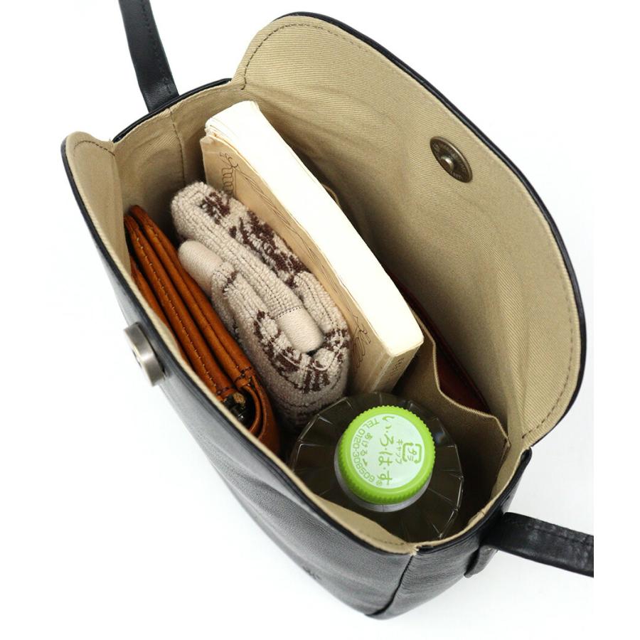 CLEDRAN（クレドラン） ボックス型ショルダーバッグ フラップ COU(クウ