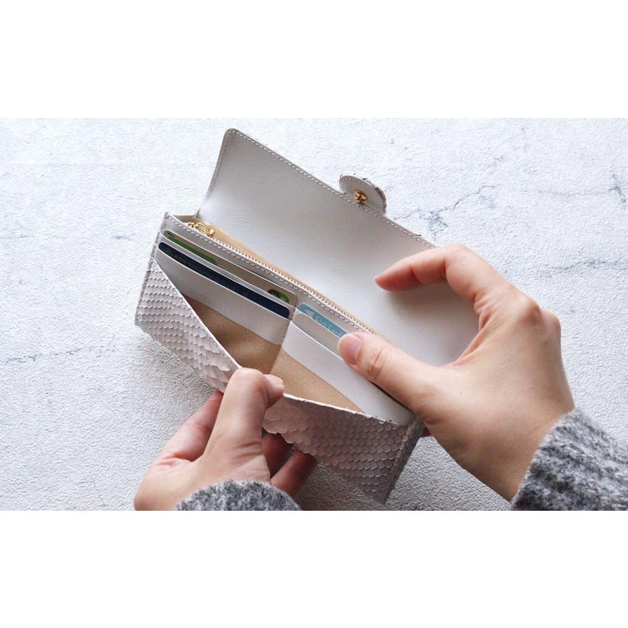 VIADOAN（ヴィアドアン） 薄マチ長財布 ドアン Bran python ブラン