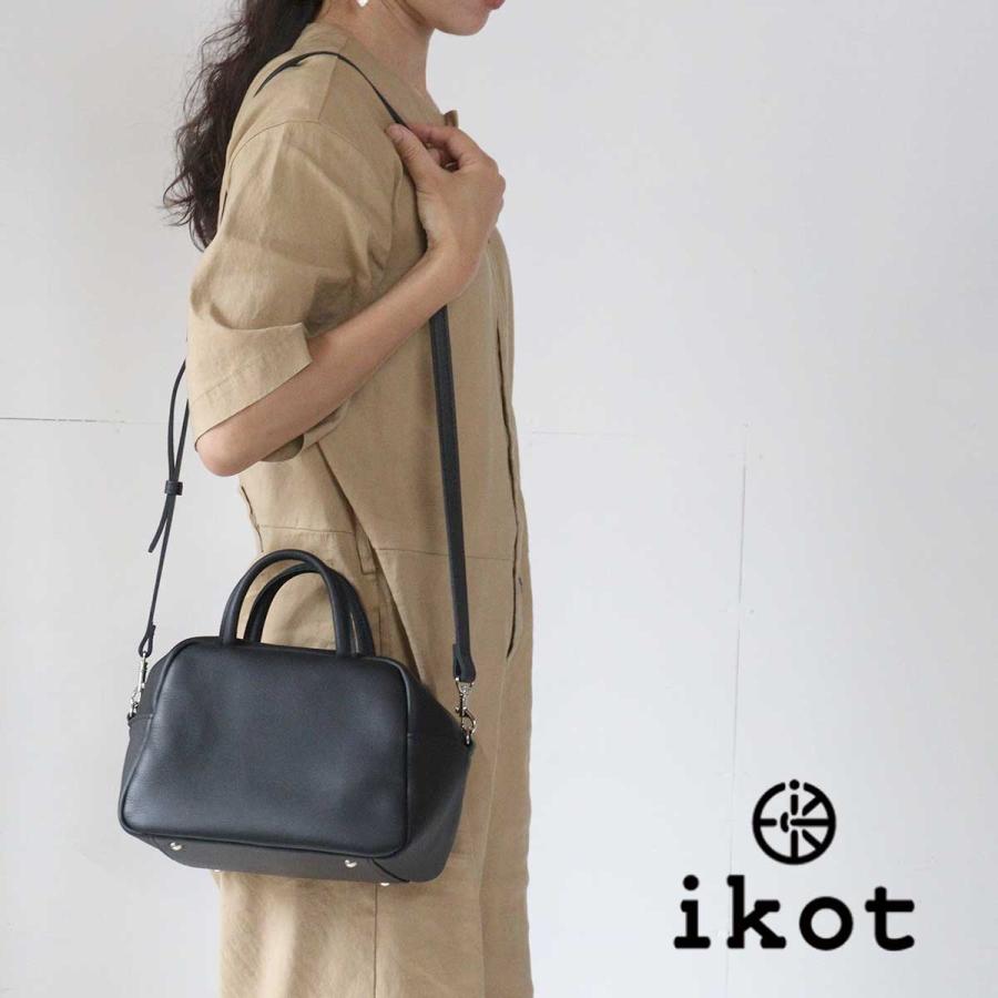 縦長スクエアポシェット ブラックレザー 2wayミニショルダーバッグ