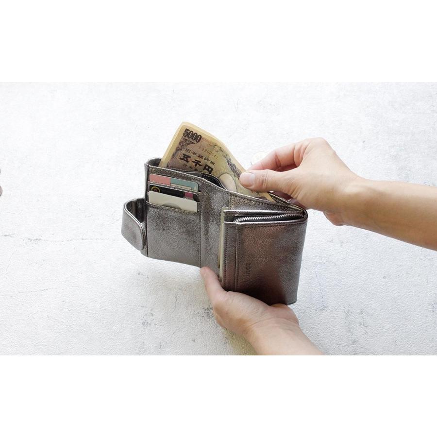 ikot（イコット） ソフトレザー 二つ折り財布 Treasure トレジャー 本