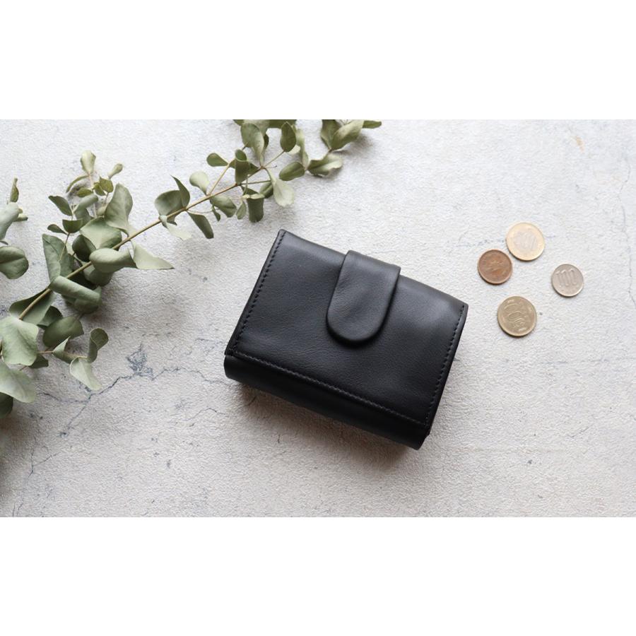 ikot（イコット） ソフトレザー 二つ折り財布 Treasure トレジャー 本