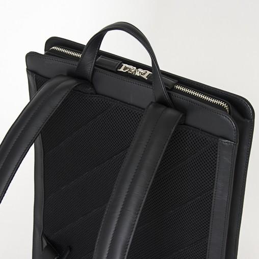 TRION トライオン リュック SA229 薄マチスクエア型バックパック TRION トライオン リュック SA229 薄マチスクエア型バックパック