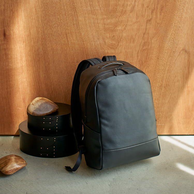 TOMOE デイパック 大容量 A4 PC収納 トモエ バックパック ビジネス 