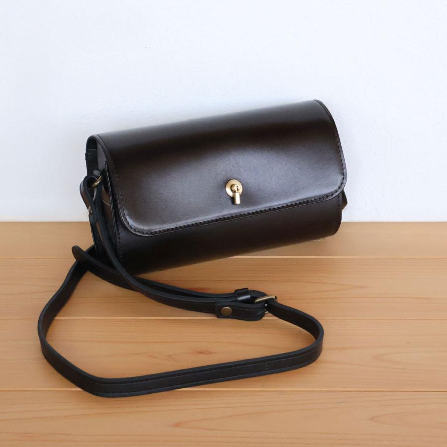 タイドウェイ ショルダーバッグ - 黒 MOSS TIDEWAY（タイドウェイ） ショルダーバッグ 肩掛け スイッチ MOSS モス