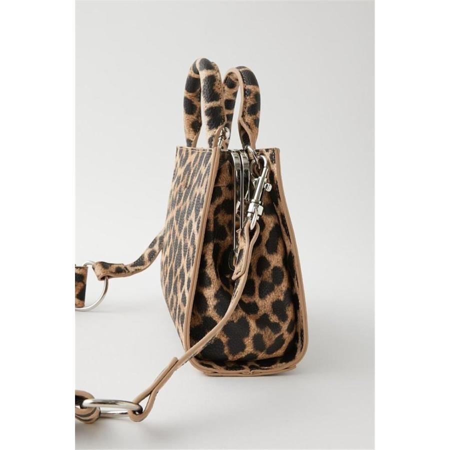 在庫処分2つ目4224円 Moussy マウジー バッグ おしゃれなミニモデル甘くてレトロなヒョウ柄フルーツ色pu鉄バッグ肩を斜めにショルダーバッグ Moussy 6 Ark Mk 通販 Yahoo ショッピング