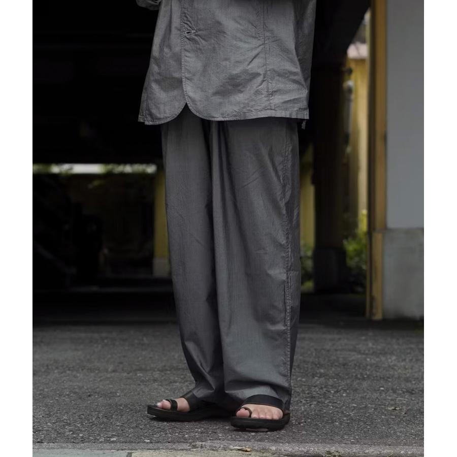GOLD / ゴールド ： COTTON SILK CHAMBRAY 1TUCK EASY PANTS 25B