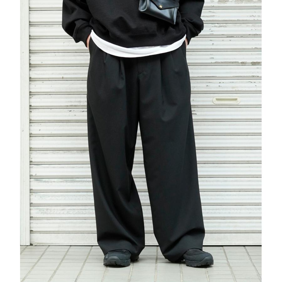 markaware（マーカウェア） ： TRIPLE PLEATED WIDE TROUSERS -ORGANIC