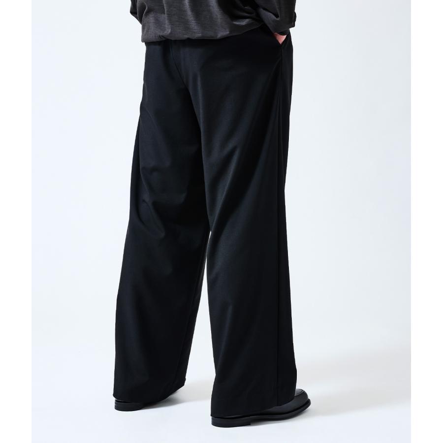 markaware（マーカウェア） ： TRIPLE PLEATED WIDE TROUSERS -ORGANIC