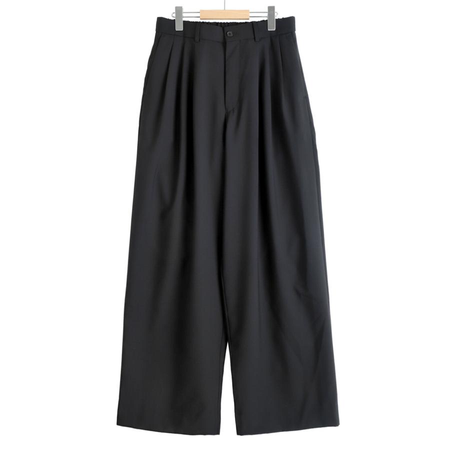 MARKAWARE / マーカウェア ： TRIPLE PLEATED WIDE TROUSERS -ORGANIC WOOL 2/80 TROPICAL- / 全2色 ： A26A15PT03Cの画像