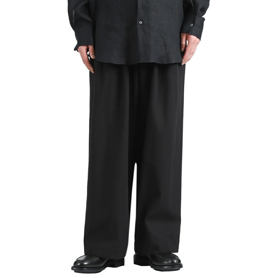MARKAWARE / マーカウェア ： TRIPLE PLEATED EASY TROUSERS -ORGANIC COTTON VOILE YARN TWILL- / 全2色 ： A26A16PT02Cの画像