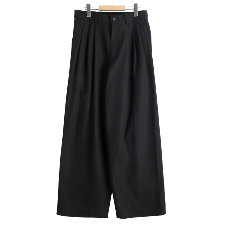 markaware（マーカウェア） ： TRIPLE PLEATED WIDE TROUSERS ORGANIC