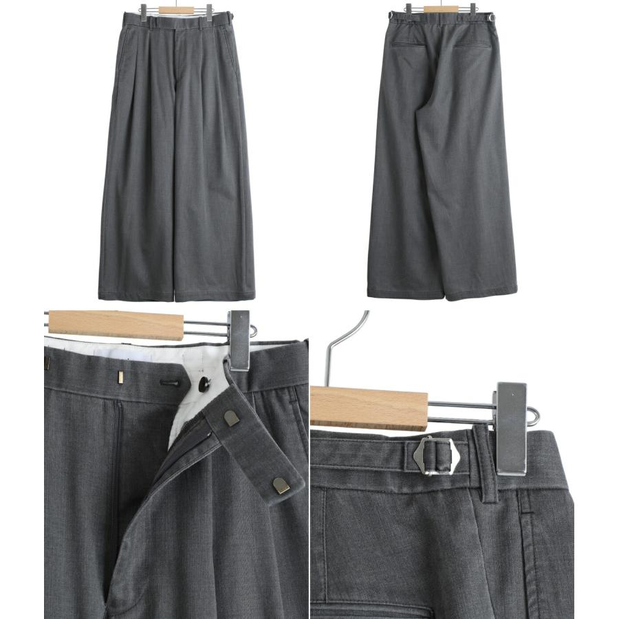 marka / マーカ ： TWO TUCK BUGGY TROUSERS -WASHABLE 2/72 WOOL GABARDINE PIGMENT PRINT- ： M26A03PT01Cの画像