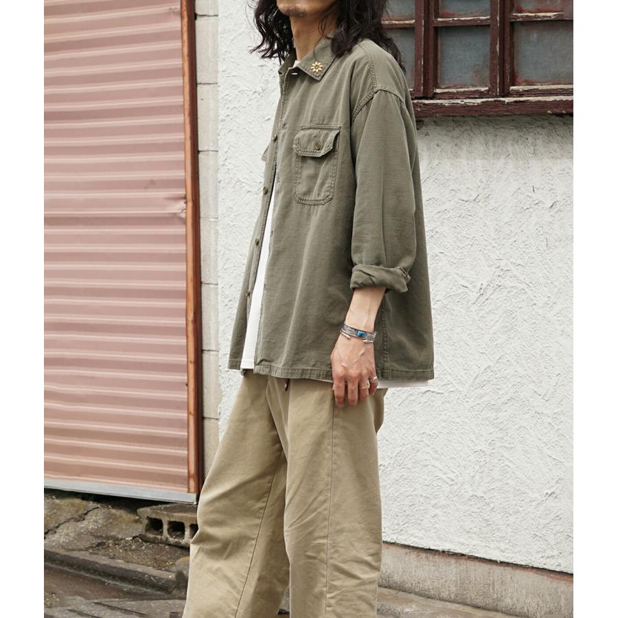 REMI RELIEF NAVY LABEL / レミレリーフ ネイビーレーベル ： ミリタリーシャツ ： RN30389298AKの画像