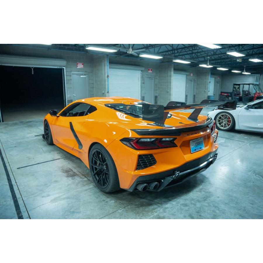 VERUS ENGINEERING（ヴェルスエンジニアリング）：A0302A：カーボンダックテールリアスポイラー：C8：コルベットスティングレーの画像