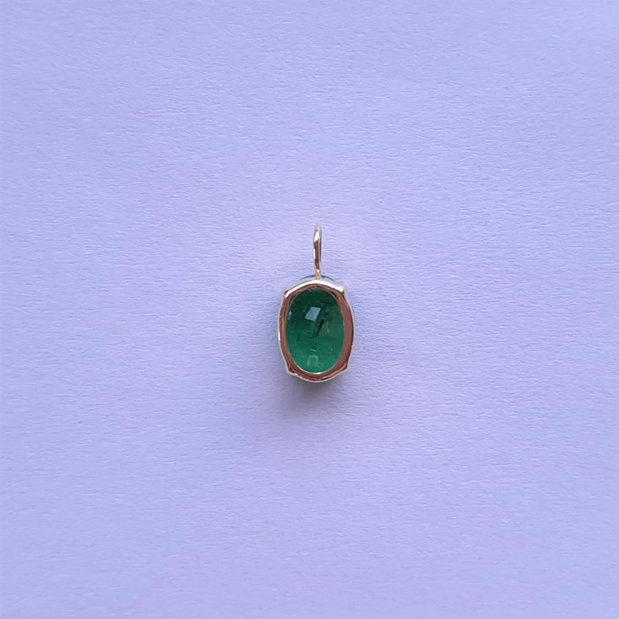 K18 天然石エメラルド ペンダントトップ　オーバル　18金 K18 Lucianna 天然 エメラルド オーバル ゴールド ネックレス 18