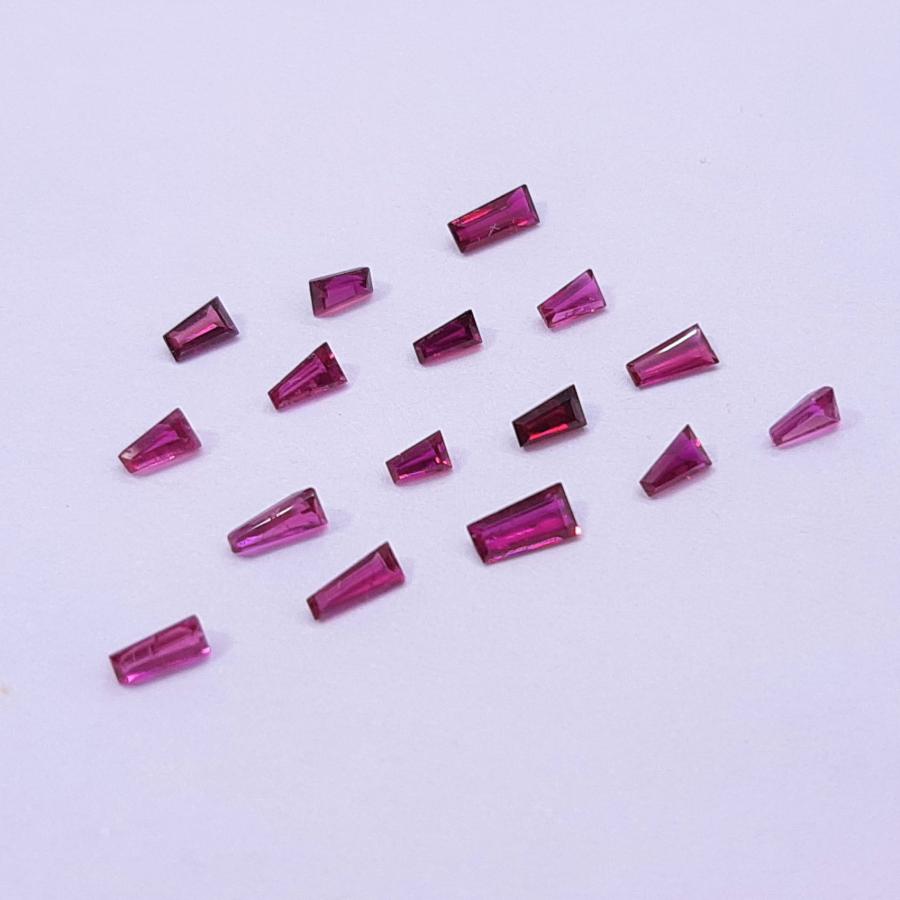 天然石ルース（裸石）・ルビー / テーパーカット【3mmx2mm】（１粒）　ランダム発送｜arnavgems｜03