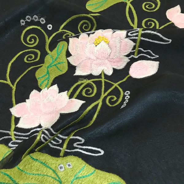ロータス刺繍アオザイ 長袖（上着のみ）※パンツ別売り ／ ベトナム 