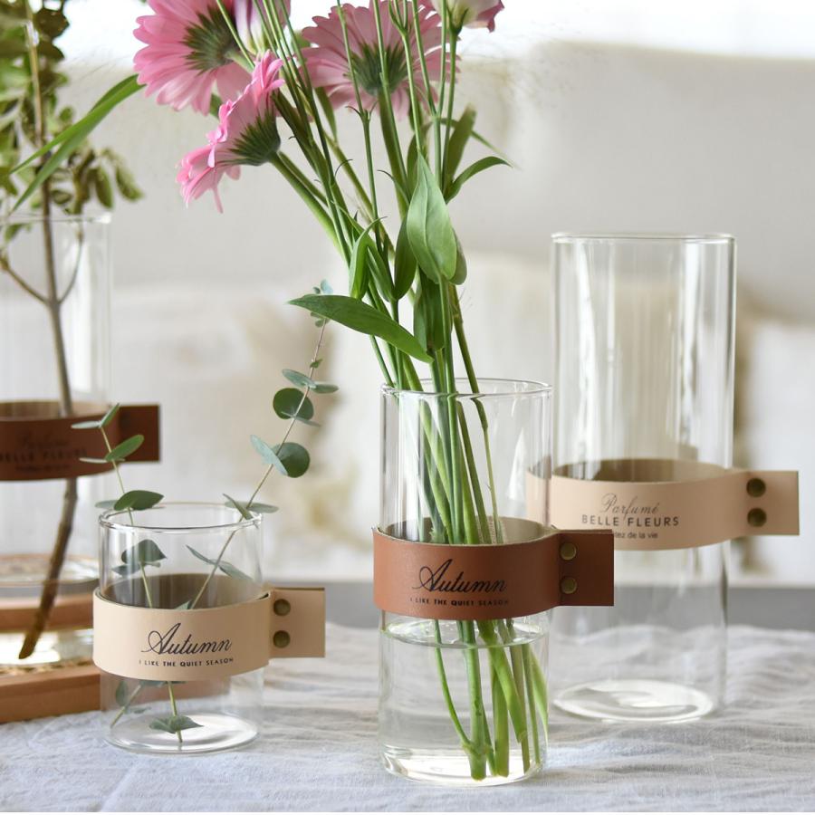 新商品 花瓶 おしゃれ ガラス レザーハンドルフラワーベースl シンプル ハンドル インテリア 一輪挿し 花器 クリア 北欧 雑貨 インテリア雑貨 ギフト Jes Lhfvll アロマルーム 通販 Yahoo ショッピング