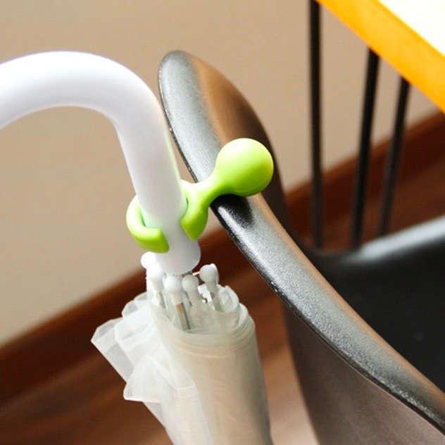 2個セット】 取り付けタイプの携帯用傘立て。色合いしっかり。よく