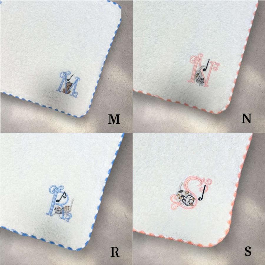 シンジカトウ】イニシャル刺繍入りタオルハンカチ。音符と猫デザイン