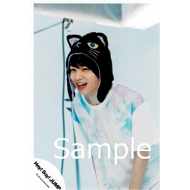 伊野尾慧(Hey!Say!JUMP) 公式生写真 JUMPing CAR・衣装白×うす紫×水色・猫の被り物｜arraysbook