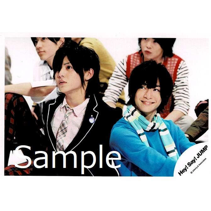 山田涼介 知念侑李 Hey Say Jump 公式生写真 目線左方向 山田ネクタイ Y 1626 アレイズブック ヤフーshop 通販 Yahoo ショッピング