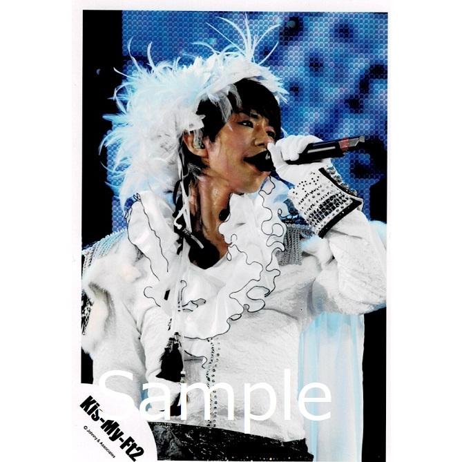 北山宏光 Kis My Ft2 キスマイ 公式生写真 ライブ 衣装白 黒 マイク持ち 目線若干右方向 Y 3356 アレイズブック ヤフーshop 通販 Yahoo ショッピング
