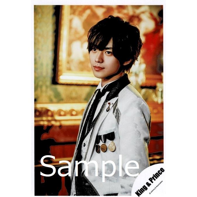 永瀬廉 キンプリ 公式生写真 シンデレラガール 衣装白 黒 目線左方向 口閉じ Y 3572 アレイズブック ヤフーshop 通販 Yahoo ショッピング