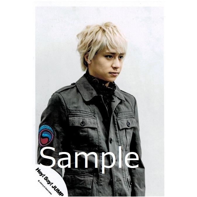 八乙女光 Hey Say Jump 公式生写真 Give Me Love 衣装カーキ 紺 黄色 背景白 Y 0 アレイズブック ヤフーshop 通販 Yahoo ショッピング