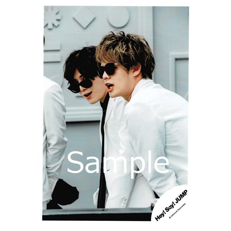 山田涼介 岡本圭人 Hey Say Jump 公式生写真 Precious Girl 衣装白 黒 目線左 サングラス 口開け Z アレイズブック ヤフーshop 通販 Yahoo ショッピング