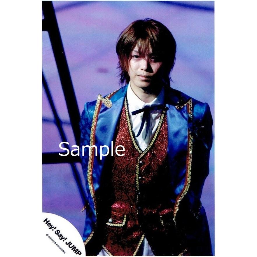 高木雄也(Hey!Say!JUMP) 公式生写真 衣装青×赤×金×白・口閉じ｜arraysbook